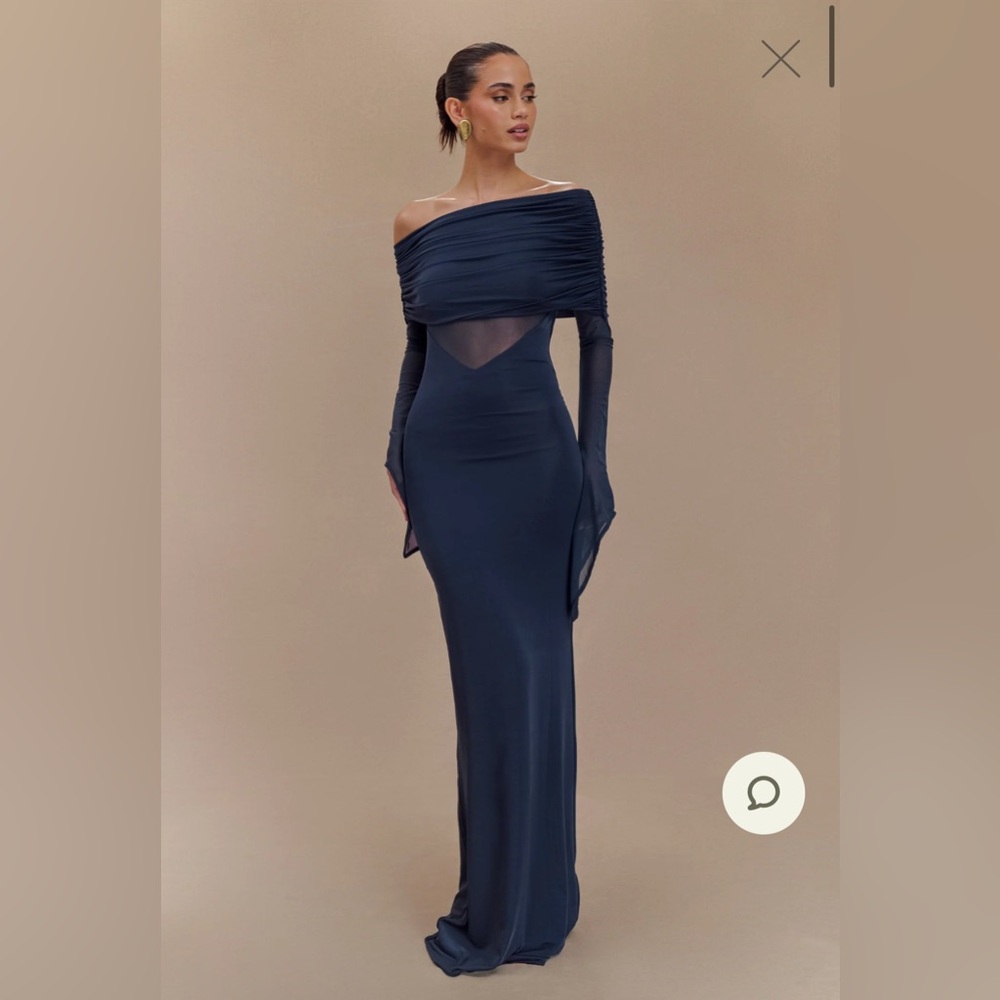 Meshki Kaitlin Off Shoulder Navy Gown